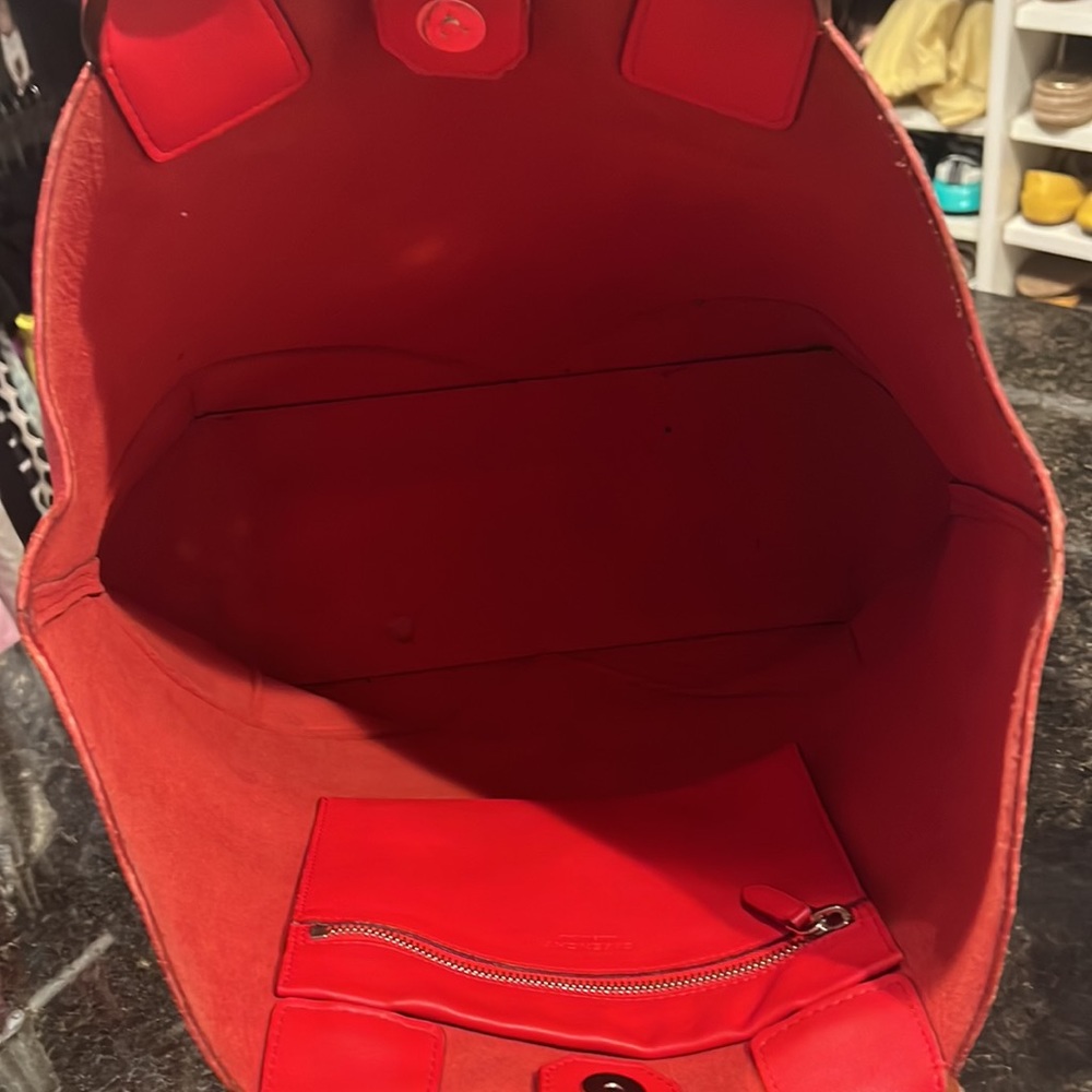Givenchy Solid Large Leather Easy Red Tote Bag - image 8